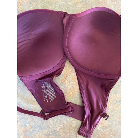 Victoria’s Secret Very Sexy Push-Up Bra 34DD - Picture 2 of 6